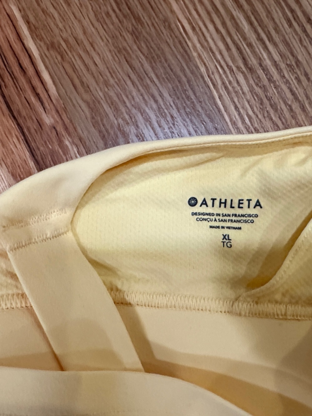 Athleta Women’s Soft Conscious Crop Sports Bra in Pale Yellow- XL NWOT - Picture 4 of 4